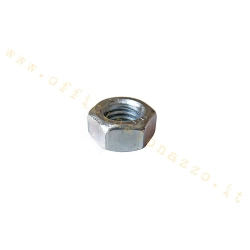 Dado esagonale M8 con altezza 7,7 mm ed esagono da 13 mm. Verificare passo, classe e accoppiamento prima del montaggio.