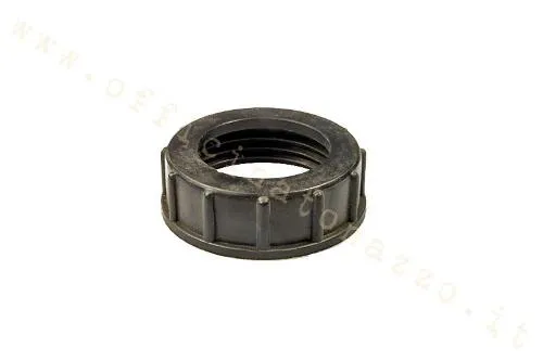 Ghiera plastica 156490 per fissaggio del bocchettone serbatoio olio miscelatore Vespa PX 125, 150 e 200. Da montare con guarnizione 156491.