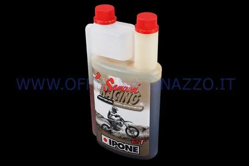 IPONE Samouraï Racing da 1 litro: olio 2T 100% sintetico con esteri, specifica API TC e flacone graduato per preparare la miscela.
