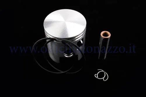 Pistone Polini da 63,4 mm, prima maggiorazione per cilindro 177 in ghisa: kit con due segmenti, spinotto e due fermi.