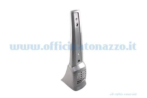 Copristerzo grigio per Vespa 50 Special seconda serie. Ricambio anteriore da confrontare con sagoma, apertura clacson e fissaggi presenti.