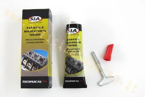 Mastice siliconico nero ad alta temperatura per giunzioni meccaniche compatibili. Applicare su superfici pulite seguendo le istruzioni della confezione.