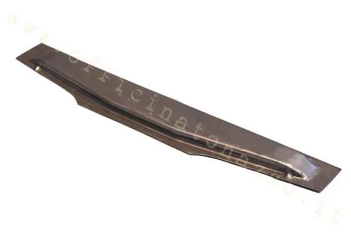 Traversa posteriore 44×7,5 cm per rinforzo pedana Vespa PX. Lamierato da confrontare con sagoma, posizione e punti di saldatura originali.