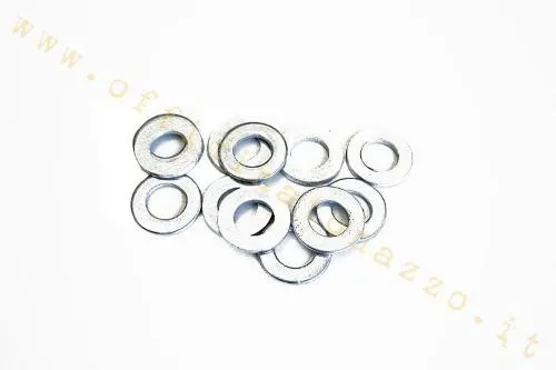 Rondella piana da 8 mm per fissaggi Vespa compatibili. Confrontare diametro interno, esterno, spessore e materiale con il componente rimosso.