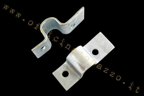 Coppia piastrine CIF per cavalletto centrale da 20 mm di Vespa 50, 90, 125 Nuova, Primavera ed ET3. Equivalenti Piaggio 135389 e 610359M.