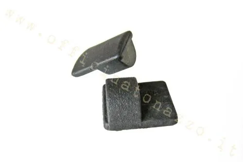 Tampone in gomma 26x22x12 mm per il settore avviamento di Vespa GT, GTR, TS, Sprint, Rally, 180 SS, PX e PE. Fornitura di un pezzo.