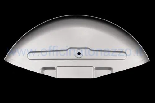 Copriruota rigido in plastica 62117 per Vespa 125 TS e Rally 180/200; per GS 160 e SS 180 verificare supporto, ingombro e fissaggio.
