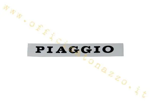 Targhetta autoadesiva con scritta Piaggio per il retro delle selle Vespa PX e PE predisposte; grafica e ingombro vanno confrontati con la sede prima dell'applicazione.