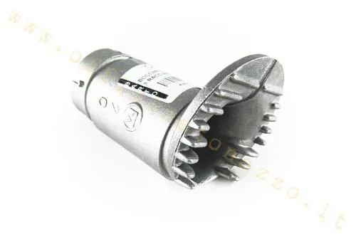 Bocchettone in alluminio F.A. Italia 2450 per carburatore 19/19 e collettore di Vespa PK 125 e PK 125 XL. Riferimento Piaggio 196778.