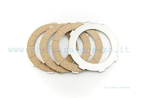 Quattro dischi frizione Newfren guarniti in sughero per gruppo Cosa a 8 molle di Vespa PX Millenium e Cosa compatibili. Dischi acciaio esclusi.