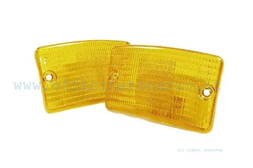Corpi luminosi Bosatta arancioni per frecce anteriori Vespa PK XL, FL2 e Rush. Ricambio delle lenti; verificare posizione e alloggiamento.