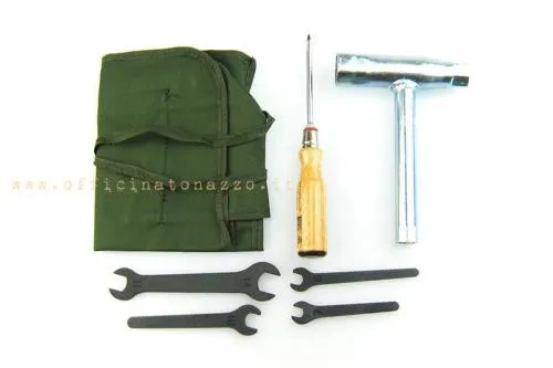 Kit attrezzi Pascoli 90981000 da sette pezzi con busta verde oliva, chiavi, cacciavite e chiave candela per Vespa storiche 1948-1963.