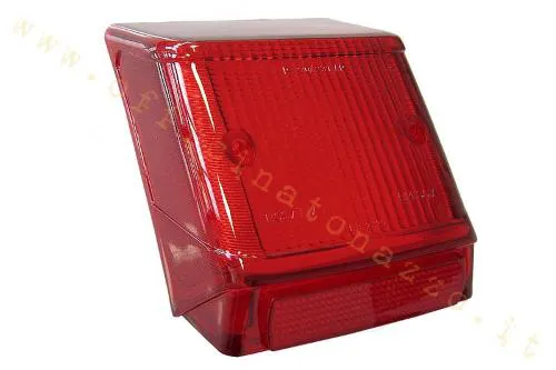 Gemma fanale posteriore rossa Bosatta RP231 per Vespa PK 125 XL. Ricambio della plastica luminosa; verificare forma e fissaggi.