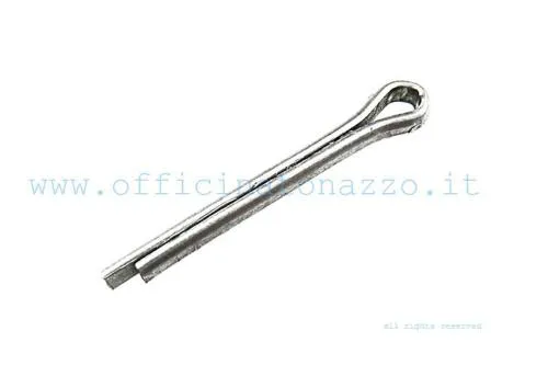 Coppiglia spaccata 3x36 mm per il bloccaggio del dado asse ruota Vespa. Verificare foro e lunghezza; sostituirla dopo lo smontaggio.