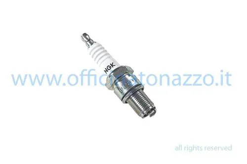 Candela NGK B7ES 1111 non resistiva: M14x1,25, filetto lungo 19 mm, esagono 20,8 mm, grado termico 7 e sede piana.