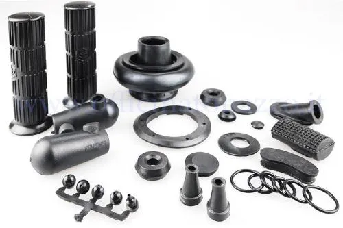Kit nero da 28 componenti in gomma per telaio e motore di Vespa 50 R, 50 Special, 125 Primavera ed ET3.
