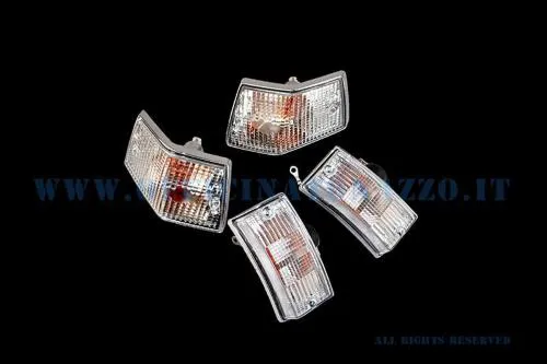 Kit indicatori di direzione bianche marca Triom con bordi cromati e lampade