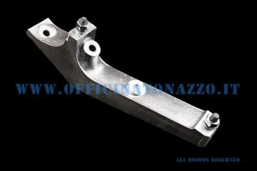 Portaruota di scorta CIF Ferrigno 15603 in alluminio, configurazione aperta per cerchio da 8 pollici, dedicato a Vespa 125 Super e 150 Super compatibili.