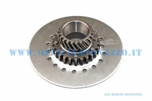 Pignone DRT Z23 elicoidale per frizione Vespa a 7 molle da 115 mm. Compatibile con corone primarie Z65, Z67 e Z68 previste.