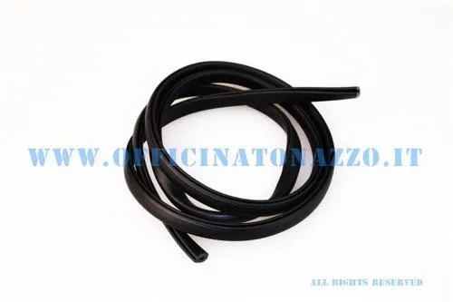 Profilo Ariete 03995-K in gomma nera, venduto al metro, per scatola filtro aria carburatore Vespa e sedi con sezione corrispondente.