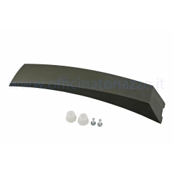 Cresta Olympia in plastica grigio scuro per parafango Vespa PX e PE: lunghezza 190 mm, interasse 95 mm e riferimento comparativo Piaggio 198399.