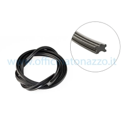 Profilo in gomma da 3 metri per listelli pedana Vespa 50, 90, Special, Primavera ed ET3 compatibili. Solo inserto, da provare e tagliare a misura.