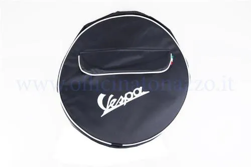 Copriruota di scorta F.A. Italia A9360 nero per ruota Vespa da 8 pollici, con scritta stampata e pratica tasca portadocumenti.