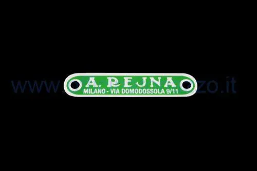 Targhetta A.Rejna verde Piaggio 610196M per sella Vespa, 62,5x12 mm e due fissaggi con interasse 51 mm. Verificare la variante.