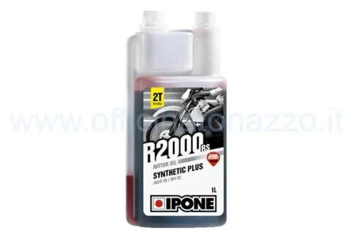 Olio IPONE R2000 RS Strawberry semisintetico per motori 2T, JASO FD e API TC, per miscela o lubrificazione separata. Flacone dosatore da 1 litro.