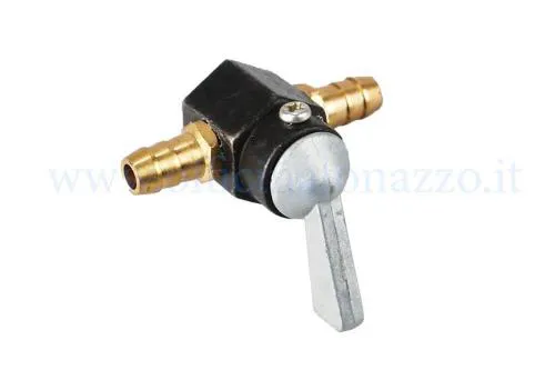 Rubinetto benzina manuale universale ON/OFF per montaggio in linea su tubo carburante da 7 mm. Verificare accoppiamento, fascette e tenuta.