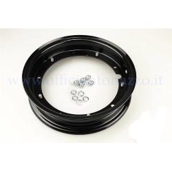 Cerchio ruota nero in acciaio per Vespa da 10 pollici con pneumatici 3.00-10 o 3.50-10. Verificare mozzo, fissaggi e tipo di montaggio.