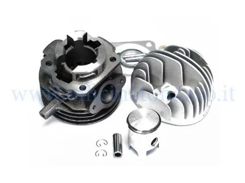 Gruppo termico Polini 140.0091 in ghisa per Vespa 50 Special, PK e XL: 49,8 cc, alesaggio 38,4 mm, corsa 43 mm e rapporto 9,9:1.