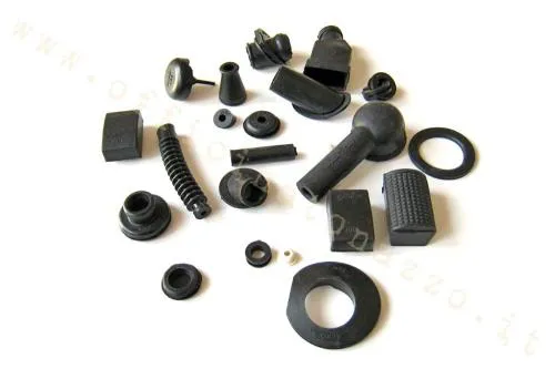Kit completo Olympia 58479 di parti in gomma nere per il restauro di Vespa GT, Super, TS, GL, Sprint e Rally compatibili.