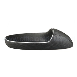 Sella NISA Corsa monoposto in ABS nero con doppio sky, bordino bianco e chiusura magnetica per Vespa 50, Primavera ed ET3 compatibili.