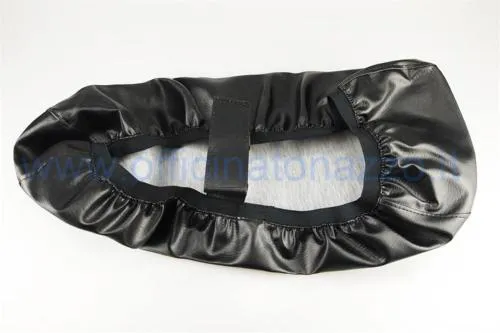 Coprisella nero con bordo elasticizzato per Vespa ET3. Si applica sopra la sella esistente; verificare forma e tipo di chiusura prima dell'acquisto.