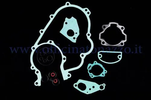 Serie guarnizioni originale Piaggio 154564 per Vespa PX 125 e 150 con miscelatore. Controllare sagome e passaggi olio prima della chiusura.
