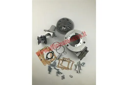 Quattrini M-200 in alluminio da 199,2 cc: alesaggio 67 mm, corsa 56,5 mm, sei travasi, aspirazione lamellare e montaggio sul carter C200.