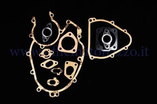 Serie guarnizioni motore CIF 9383 per Vespa PK 50 XL e Rush con collettore a tre fori. Versione senza paraoli e O-ring.