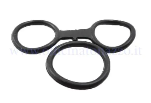 Kit Piaggio 139433 con 3 O-ring per il piatto portaganasce posteriore Vespa: 2 pezzi 19x3 mm e 1 pezzo 21x3 mm.