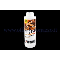 IPONE SCOOT RUN 2 100% sintetico con esteri, JASO FD e API TC. Olio 2T da 1 litro per premiscelazione o lubrificazione separata.