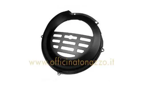 Coprivolano nero per Vespa PK. Protegge volano e ventola di raffreddamento; verificare profilo, fori e spazio per la ventola prima del montaggio.