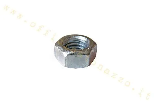 Dado esagonale M7x1 alto 5,5 mm con chiave da 11 mm per fissaggi Vespa compatibili. Confrontare passo, altezza e sede prima del montaggio.