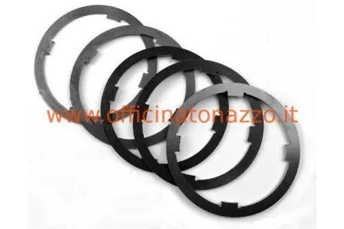 Kit DRT con cinque rasamenti cambio da 0,80 a 1,55 mm per regolare il gioco assiale su Vespa Smallframe e Largeframe compatibili.