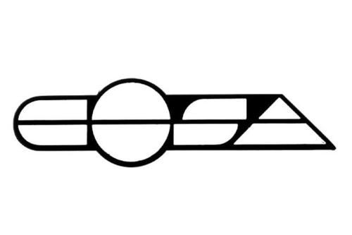 Targhetta Cosa nera e argento per cofano laterale Vespa Cosa 1 e 2 125, 150 e 200. Fissaggio a due perni, interasse 103 mm, rif. Piaggio 254293.