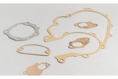 Set Athena 9110036 con sei guarnizioni motore per Vespa Rally 180 VSD1T. Guarnizione testa inclusa; paraoli e O-ring esclusi.