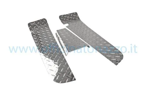 Pedane in alluminio verniciato nero "Mandorlato" Star per Vespa PX - T5
