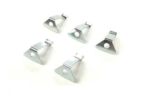Piastrina d'attacco per copriruota (5 pz)