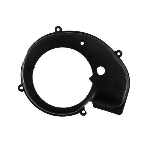 Coprivolano nero in plastica per Piaggio Ciao, Si, Bravo e Boxer. Riferimento comparativo 224091; verificare sagoma e quattro fissaggi.