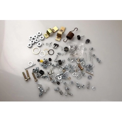 Kit bulloneria di qualità economica per Vespa 125 VNB1T-VNB6T. Verificare composizione, misure, filetti e finiture prima del montaggio.