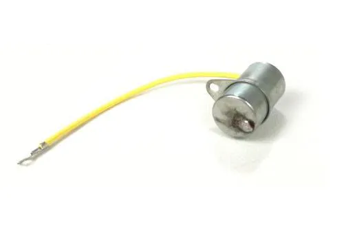 Condensatore rinforzato CEAB a un cavo giallo, 0,34 µF, corpo Ø20x32 mm, per Vespa VU, VM, VN, VL, VB, GS 150-160 e 180 SS compatibili.